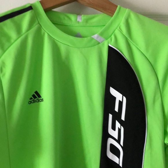 Adidas top - Picture 2 of 5